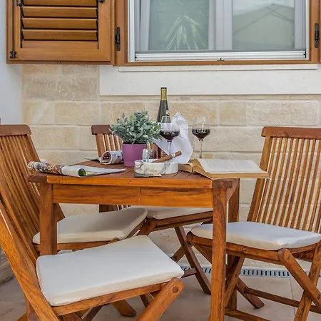 Kucica Apartment Podstrana